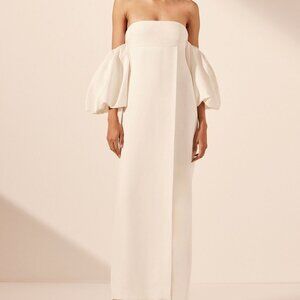 NWT Shona Joy Detachable Puff Sleeve White Maxi Dress